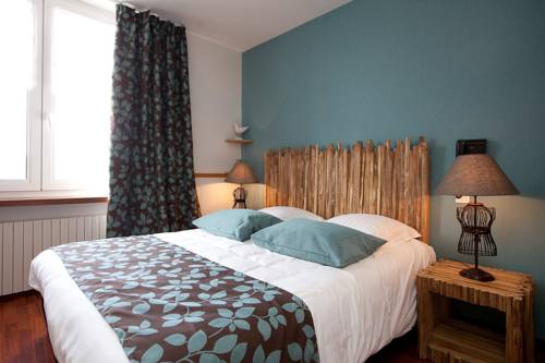 Imagen de la habitación del Hotel Logis Beaus&eacute;jour, Erquy. Foto 13