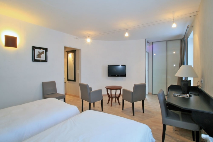 Imagen de la habitación del Hotel Logis Beau-site. Foto 4