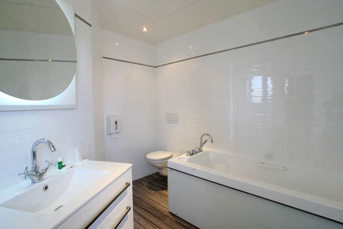 Imagen de la habitación del Hotel Logis Beau-site. Foto 6