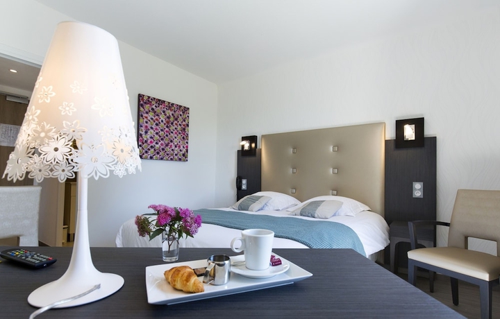 Imagen de la habitación del Hotel Logis Beau-site. Foto 18
