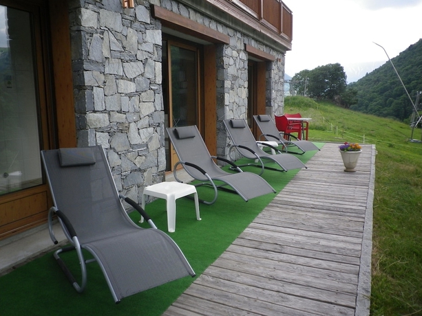 Imagen de los exteriores del Hotel Logis Beausoleil. Foto 13