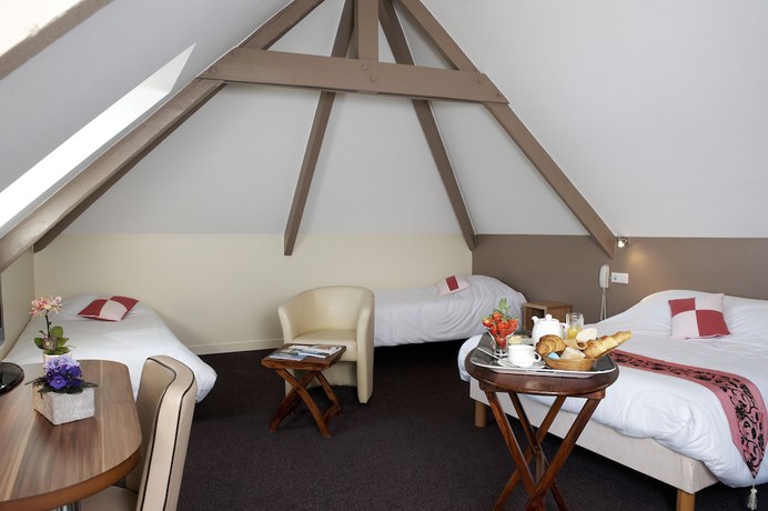 Imagen de la habitación del Hotel Logis Belle Vue. Foto 3