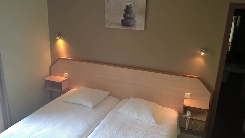 Imagen de la habitación del Hotel Logis Belle Vue. Foto 12