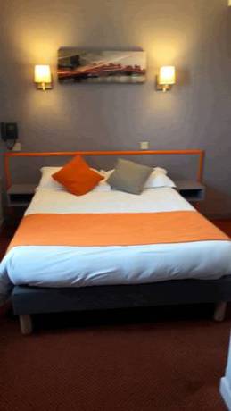 Imagen de la habitación del Hotel Logis Bellevue, ROSCOFF. Foto 3
