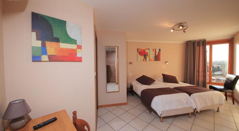 Imagen general del Hotel Logis Carasol. Foto 2