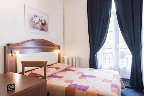 Imagen de la habitación del Hotel Logis Central Montargis. Foto 10