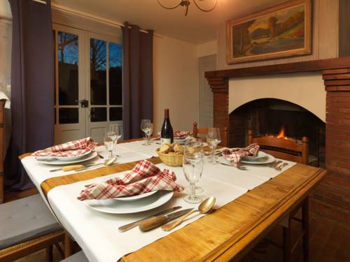 Imagen de la habitación del Hotel Logis Château De Beauregard. Foto 9