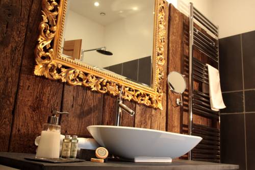 Imagen de la habitación del Hotel Logis Château De Beauregard. Foto 11