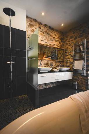 Imagen de la habitación del Hotel Logis Château De Beauregard. Foto 15