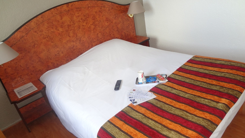 Imagen de la habitación del Hotel Logis Cottage Calais. Foto 5