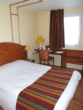 Imagen de la habitación del Hotel Logis Cottage Calais. Foto 8