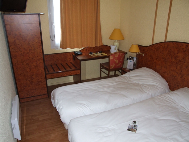 Imagen de la habitación del Hotel Logis Cottage Calais. Foto 9