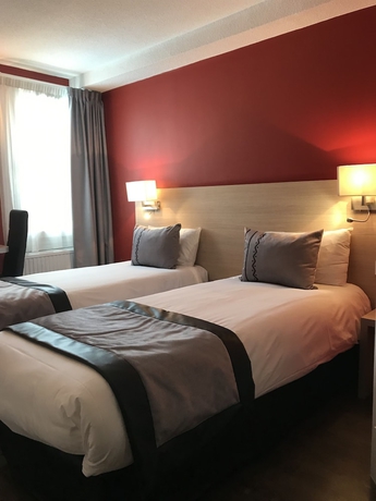 Imagen de la habitación del Hotel Logis Cris , Lyon Sud. Foto 16