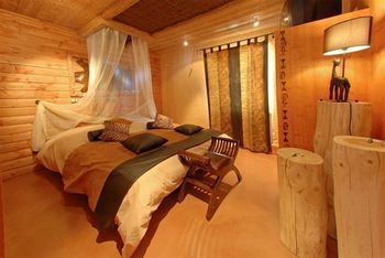 Imagen de la habitación del Hotel Logis De France Le Rocher Blanc. Foto 10