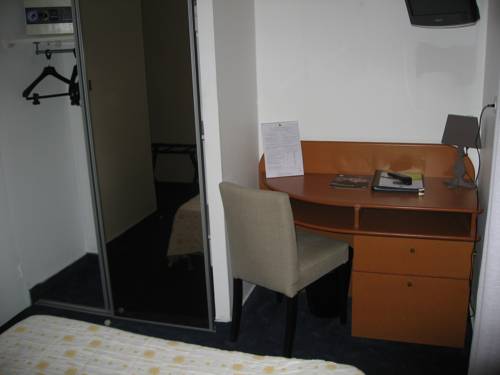 Imagen de la habitación del Hotel Logis De La Pointe De Mousterlin. Foto 9