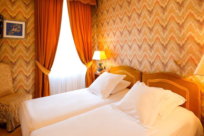 Imagen de la habitación del Hotel Logis De La Poste. Foto 18