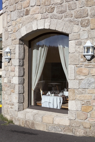 Imagen del bar/restaurante del Hotel Logis Des Sapins. Foto 5