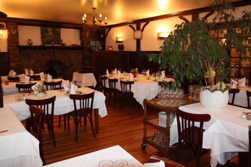 Imagen del bar/restaurante del Hotel Logis Des Voyageurs. Foto 6