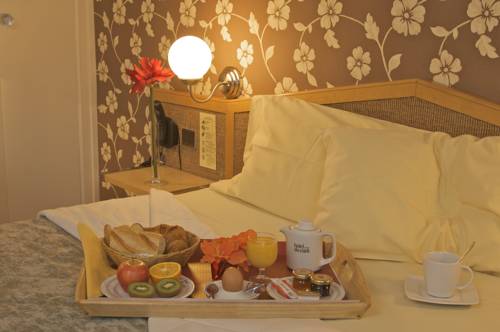 Imagen de la habitación del Hotel Logis Du Midi - Saint Etienne Sud. Foto 15