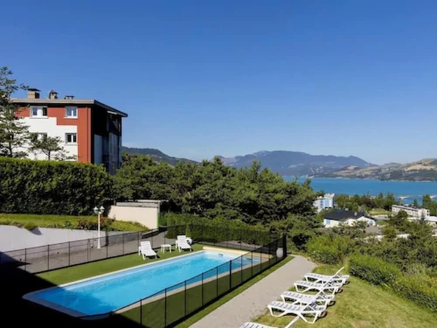 Imagen general del Hotel Logis Eden Lac. Foto 1