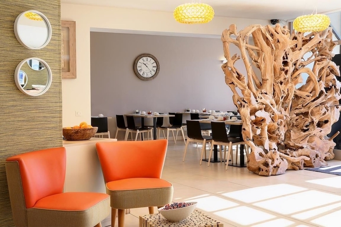 Imagen de los interiores del Hotel Logis Havvah Gap. Foto 14