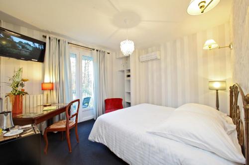 Imagen general del Hotel Logis H&ocirc;tel Auberge de la truffe. Foto 3