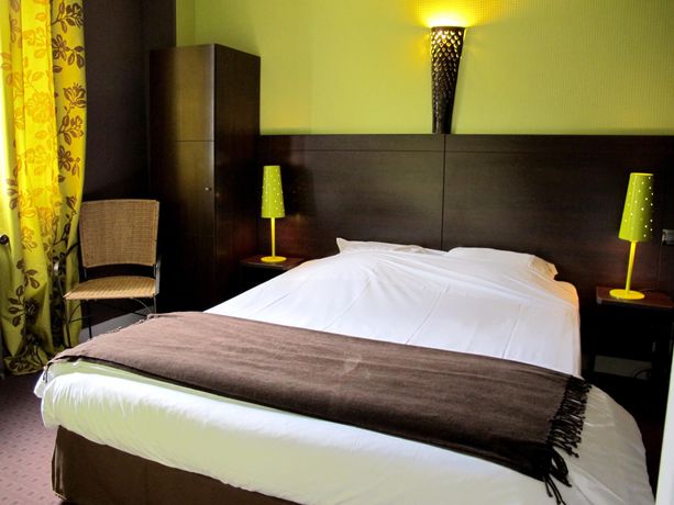Imagen de la habitación del Hotel Logis H&ocirc;tel Deshors Foujanet. Foto 14