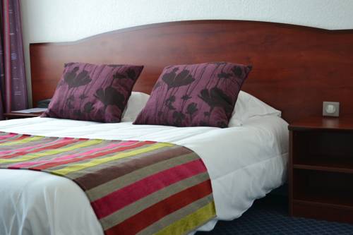 Imagen de la habitación del Hotel Logis H&ocirc;tel Fontaine. Foto 6