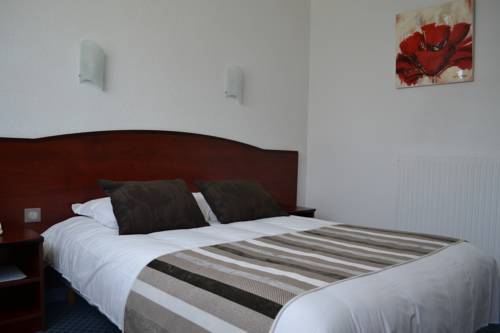 Imagen de la habitación del Hotel Logis H&ocirc;tel Fontaine. Foto 8