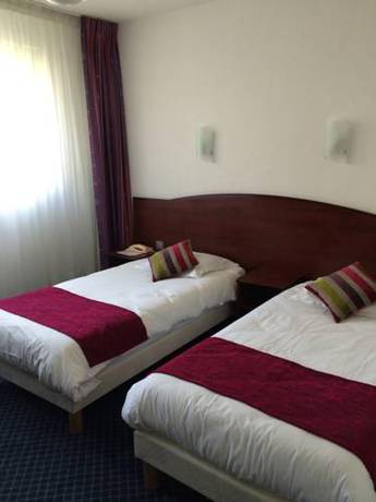 Imagen de la habitación del Hotel Logis H&ocirc;tel Fontaine. Foto 10