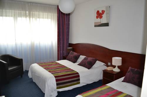 Imagen de la habitación del Hotel Logis H&ocirc;tel Fontaine. Foto 11