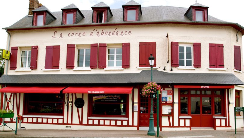 Imagen general del Hotel Logis Hôtel La Corne d\'Abondance. Foto 1