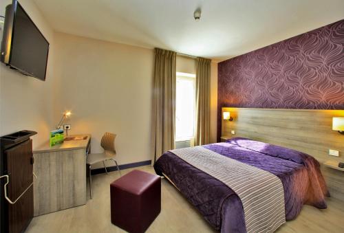 Imagen de la habitación del Hotel Logis H&ocirc;tel Le Saint Georges. Foto 6