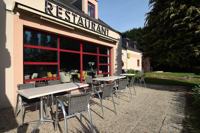 Imagen de la habitación del Hotel Logis H&ocirc;tel Restaurant Les Fontaine. Foto 18