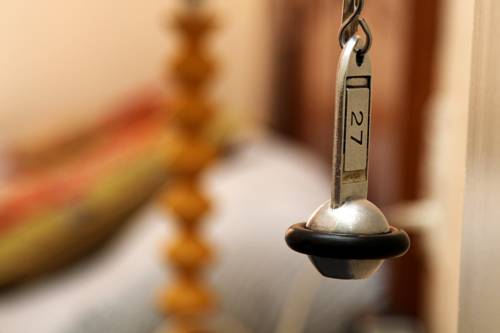 Imagen de la habitación del Hotel Logis Hôtel Saint Clair. Foto 2