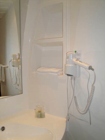 Imagen de la habitación del Hotel Logis H&ocirc;tel Talencia. Foto 4