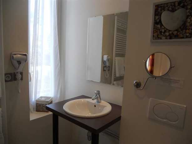 Imagen de la habitación del Hotel Logis H&ocirc;tel de Bretagne. Foto 8