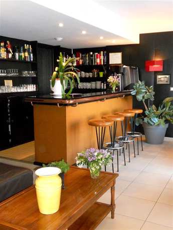 Imagen del bar/restaurante del Hotel Logis H&ocirc;tel de Bretagne. Foto 4