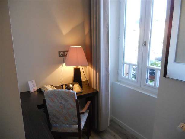 Imagen de la habitación del Hotel Logis H&ocirc;tel de Bretagne. Foto 12