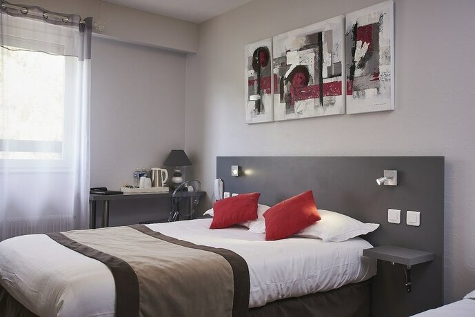 Imagen general del Hotel Logis H&ocirc;tel de la Bruyere. Foto 4