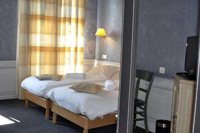 Imagen de la habitación del Hotel Logis H&ocirc;tel du Herrenstein. Foto 2