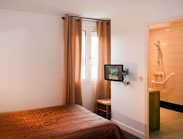 Imagen de la habitación del Hotel Logis H&ocirc;tel du Labrador. Foto 9