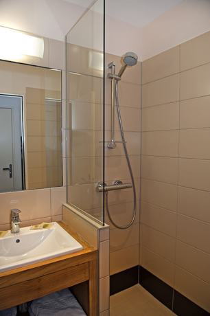 Imagen de la habitación del Hotel Logis H&ocirc;tel du Labrador. Foto 18