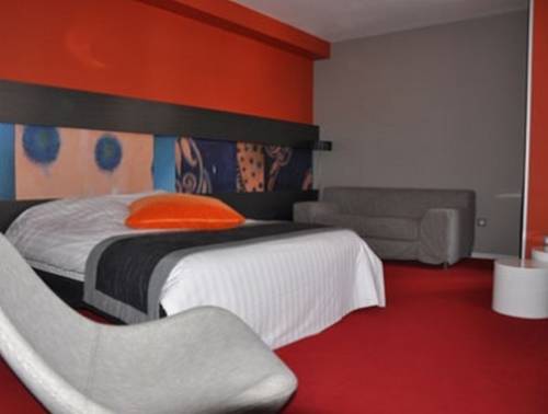 Imagen de la habitación del Hotel Logis Hôtel et Spa Le Renard. Foto 2