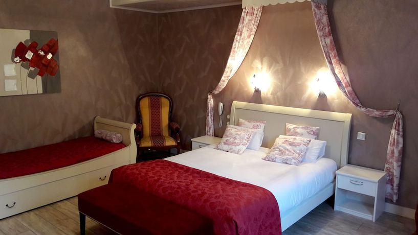 Imagen de la habitación del Hotel Logis Hôtel l\'Essille. Foto 11