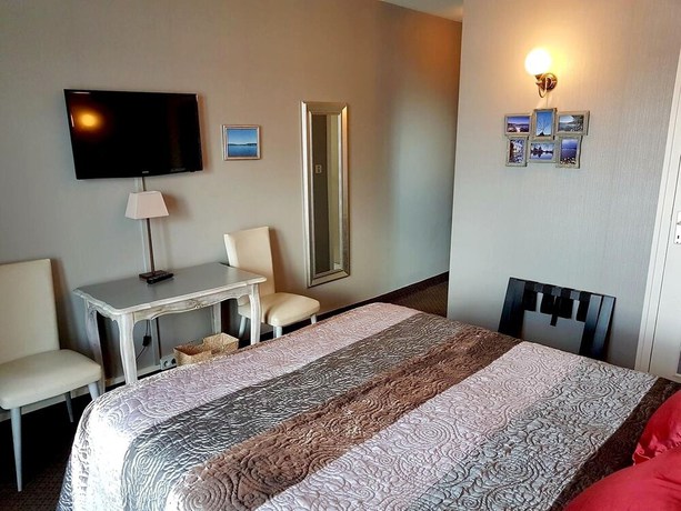 Imagen de la habitación del Hotel Logis H&ocirc;tel la Caravelle. Foto 6