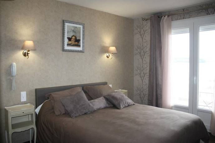 Imagen de la habitación del Hotel Logis H&ocirc;tel la Caravelle. Foto 7