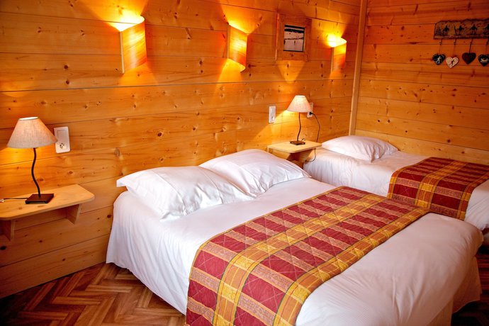 Imagen de la habitación del Hotel Logis H&ocirc;tel les Arobiers. Foto 11