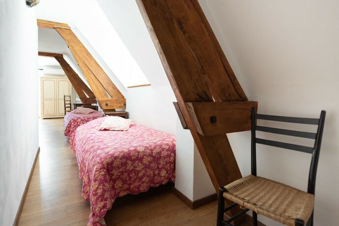 Imagen de la habitación del Hotel Logis H&ocirc;tels - H&ocirc;tel Restaurant Domaine Les Falaises. Foto 11