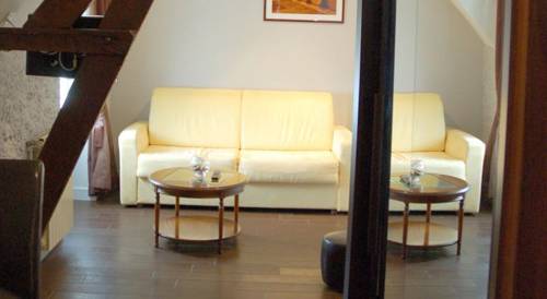 Imagen de la habitación del Hotel Logis Hostellerie Des Ducs. Foto 7